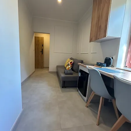 Rooms4less *