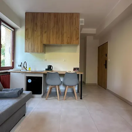 Rooms4less Apartmán *
