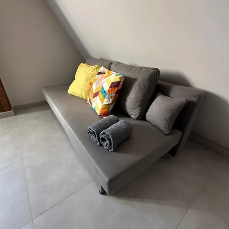 Rooms4less Apartmán *