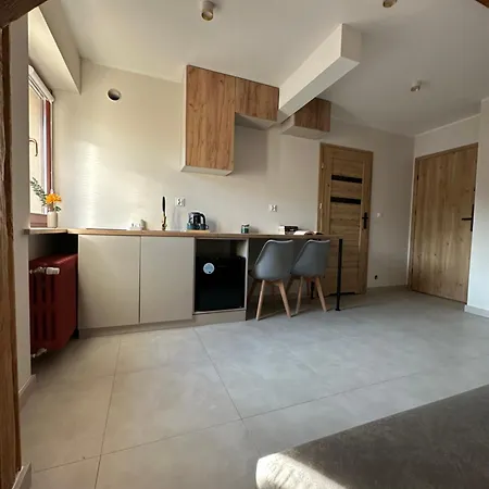 Rooms4less Apartmán *