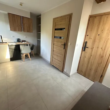 Rooms4less *