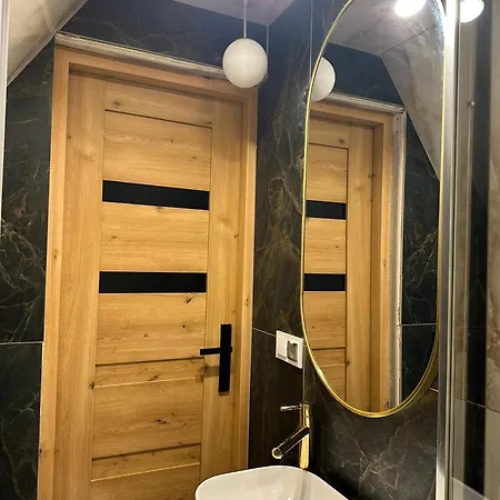 Rooms4less *